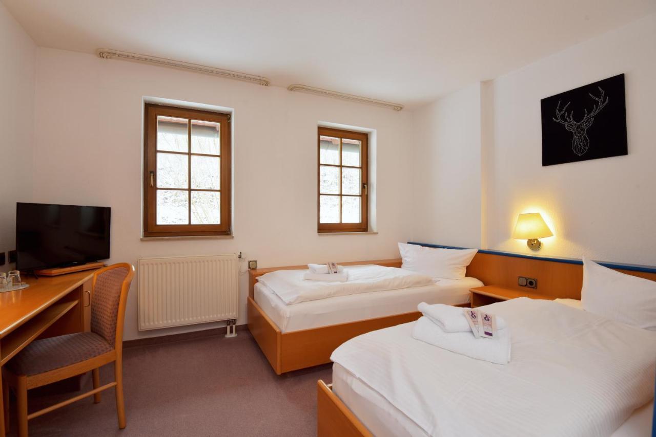 Landhotel Der Distelhof Mit Scheunencafe Dillstadt 部屋 写真