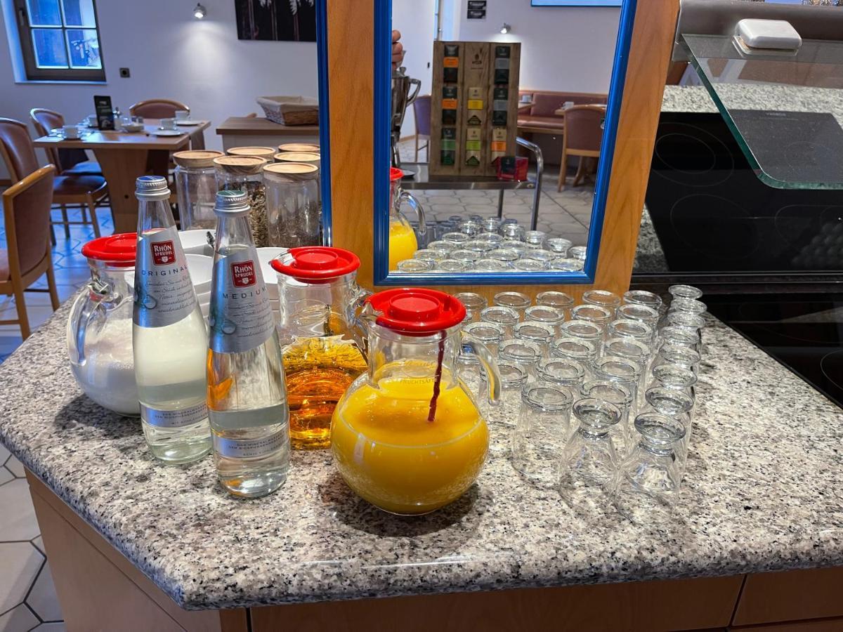 Landhotel Der Distelhof Mit Scheunencafe Dillstadt エクステリア 写真